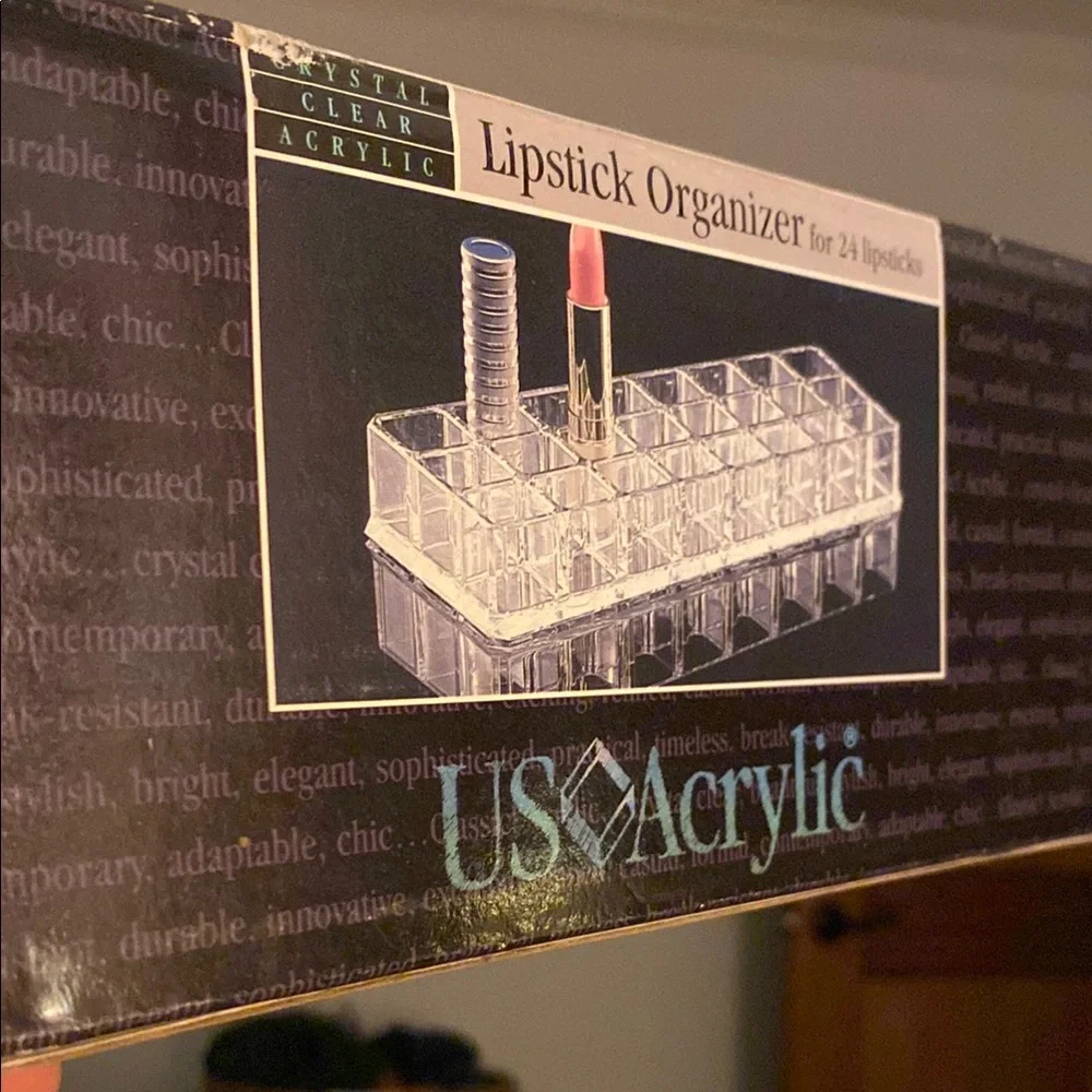 BNIB Clear Acrylic Lipstick Organizer